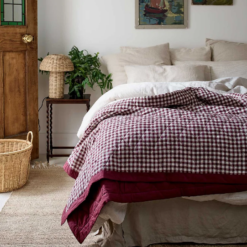 Berry Gingham Linen Quilt