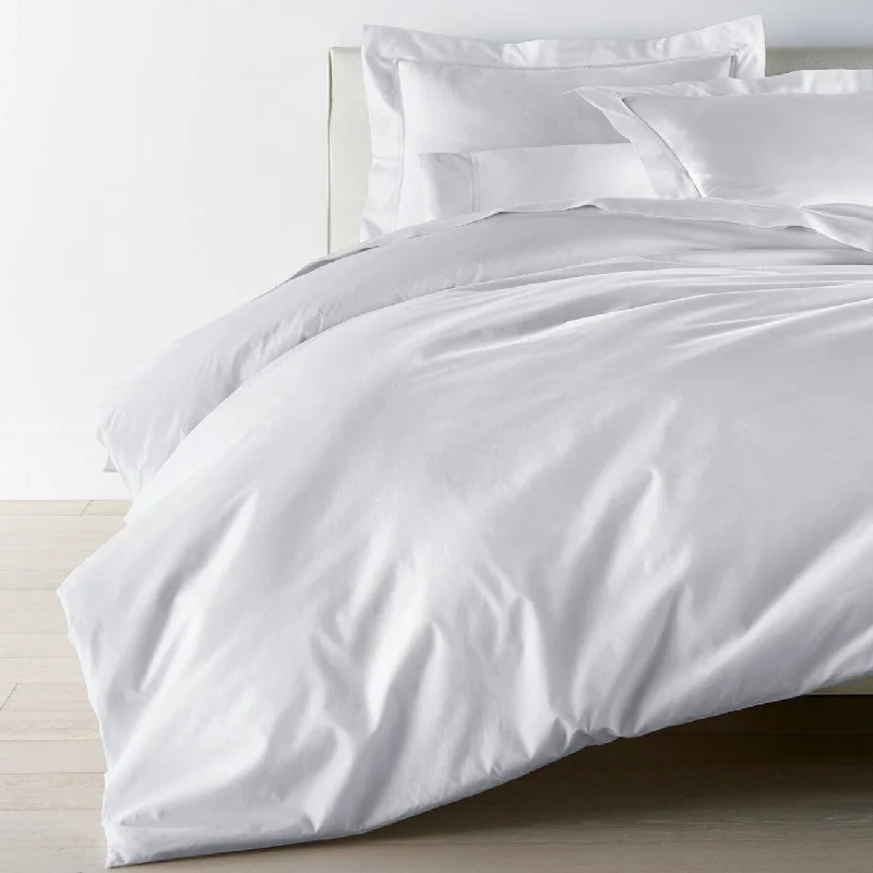 Lyric Percale Bedding in Ice by Peacock Alley