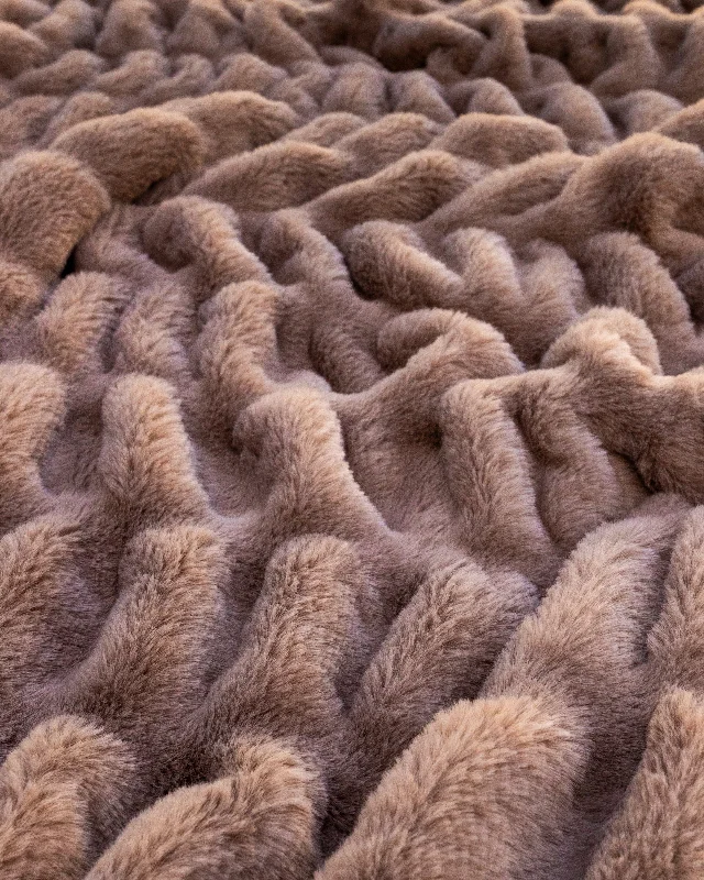 Mocha Cloud Throw