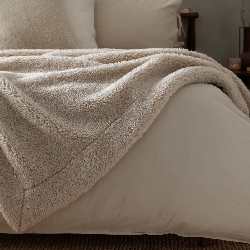 Olann Shearling Fleece Throw Natural