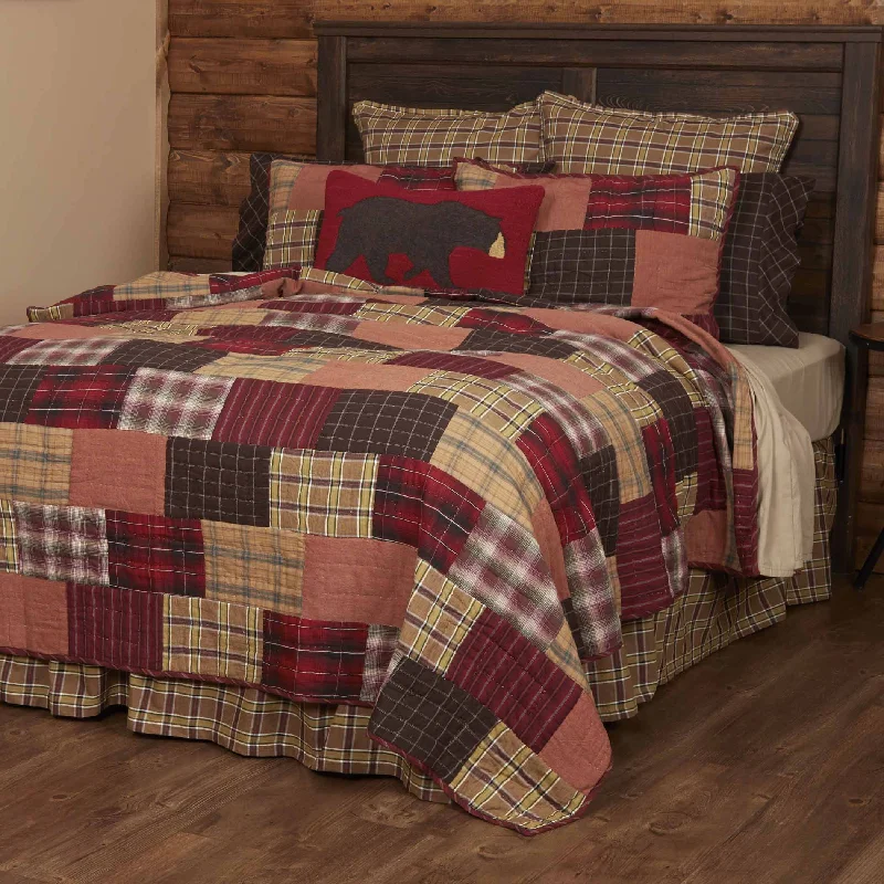 Wyatt California King Quilt 130Wx115L